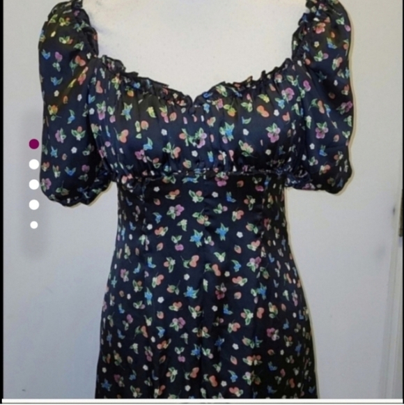 Zara size XS midi Dress Cottagecore Sweetheart Neck Floral Ruffles Fit & Flare - Picture 2 of 7